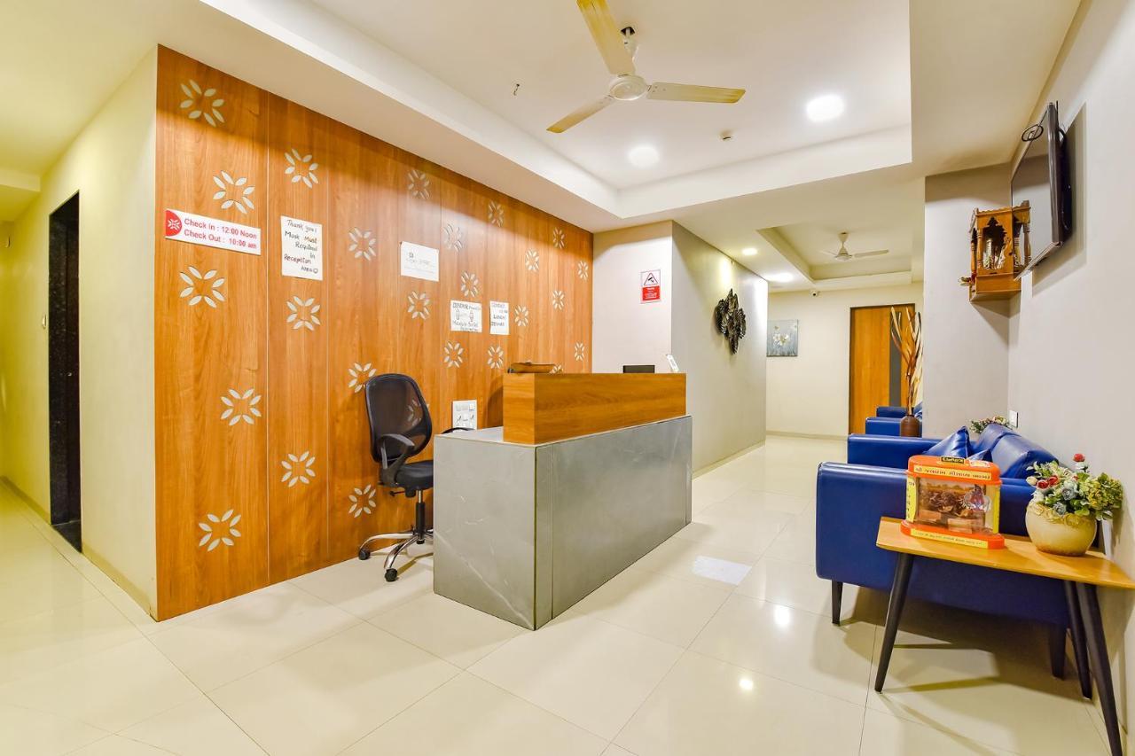 Fabhotel Happinex Сурат Экстерьер фото