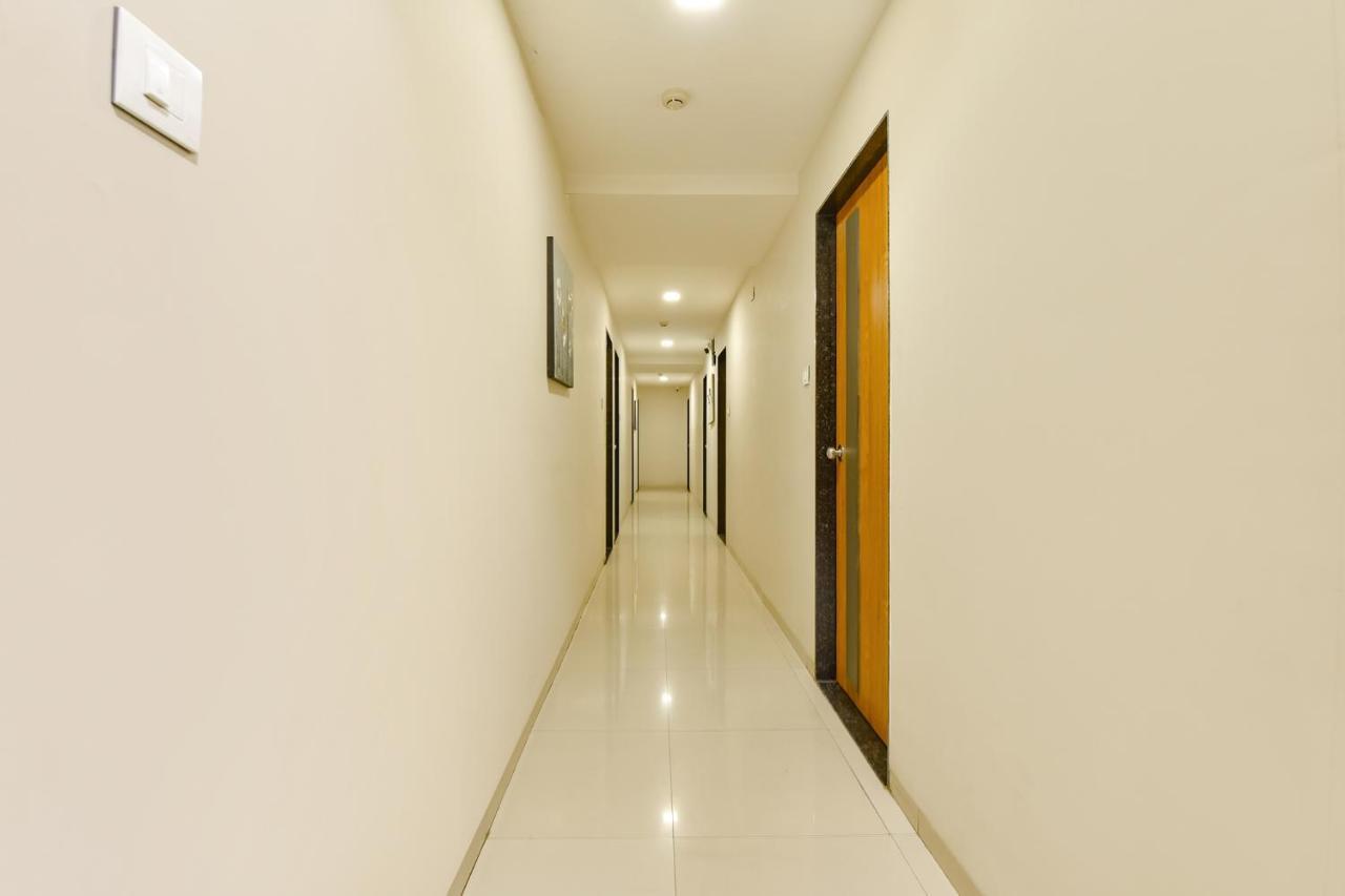 Fabhotel Happinex Сурат Экстерьер фото
