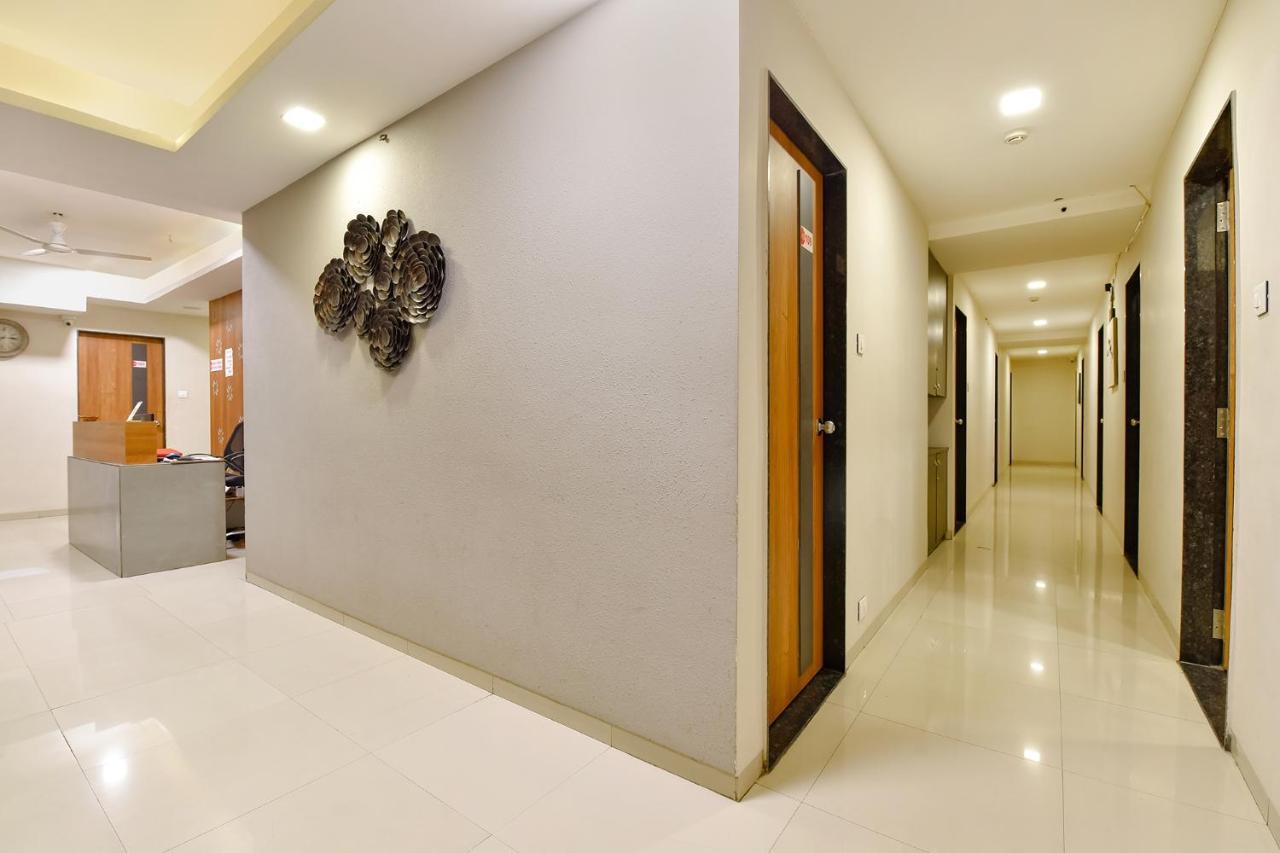 Fabhotel Happinex Сурат Экстерьер фото