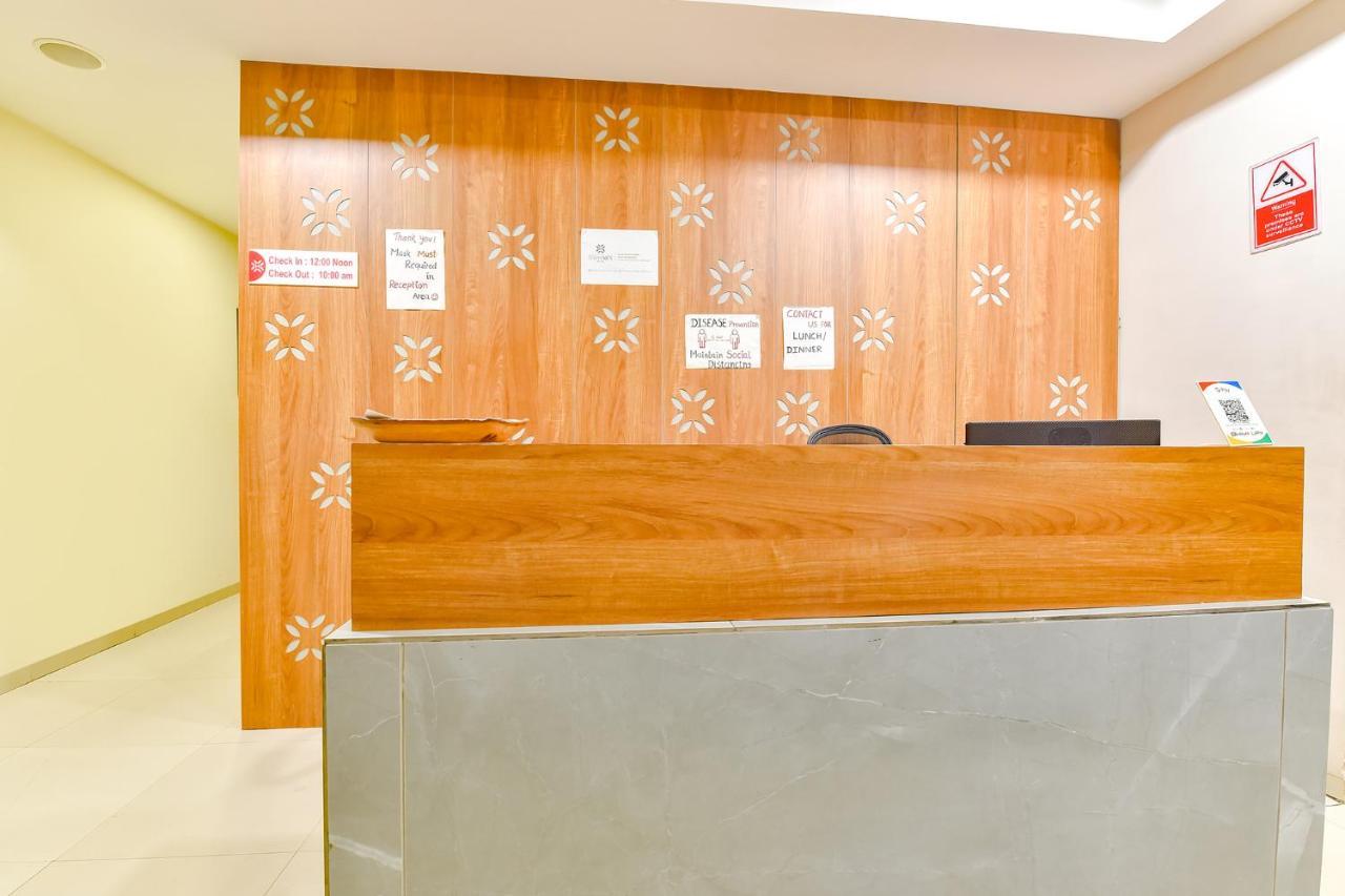 Fabhotel Happinex Сурат Экстерьер фото